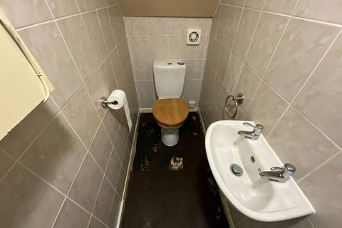 3 bedroom semi-detached house for sale, Oaklea Drive, Cradley Heath B64