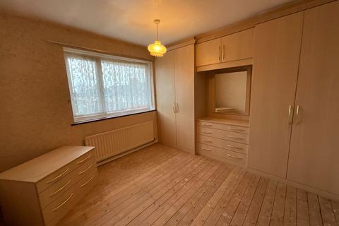 3 bedroom semi-detached house for sale, Oaklea Drive, Cradley Heath B64