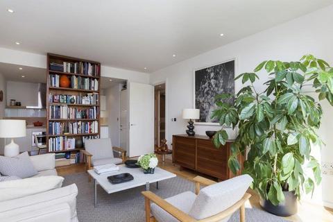 1 bedroom apartment for sale, Cubitt Building, Grosvenor Waterside, London SW1W