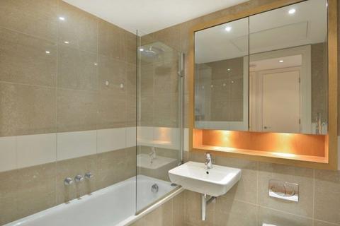 1 bedroom apartment for sale, Cubitt Building, Grosvenor Waterside, London SW1W