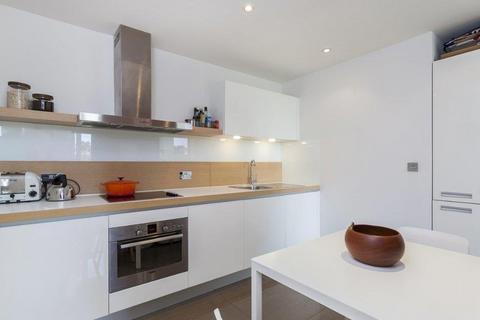 1 bedroom apartment for sale, Cubitt Building, Grosvenor Waterside, London SW1W