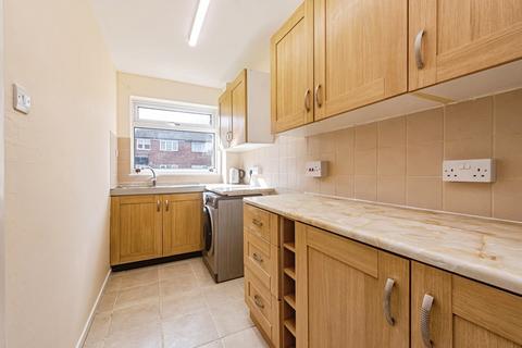 undefined, Titchfield Close, Tadley, Hampshire, RG26