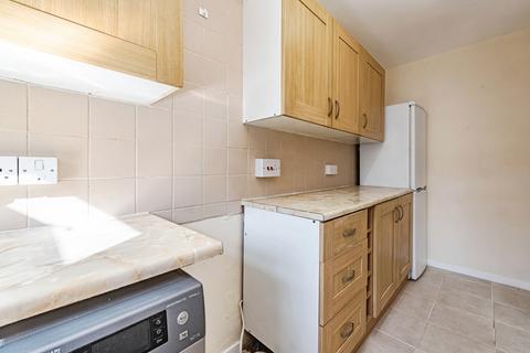 undefined, Titchfield Close, Tadley, Hampshire, RG26