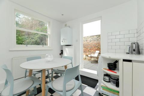 1 bedroom flat for sale, Bouverie Road, Stoke Newington, London