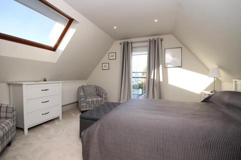 undefined, HIGH STREET, RIPLEY, GU23