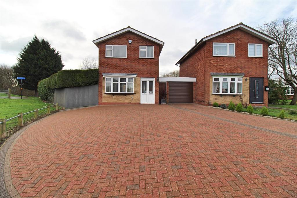 Front Garden/Driveway