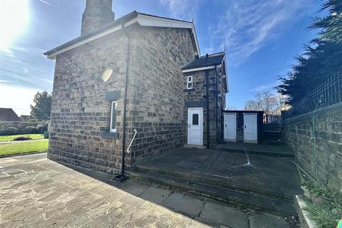 2 bedroom house for sale, Healds Road, Dewsbury