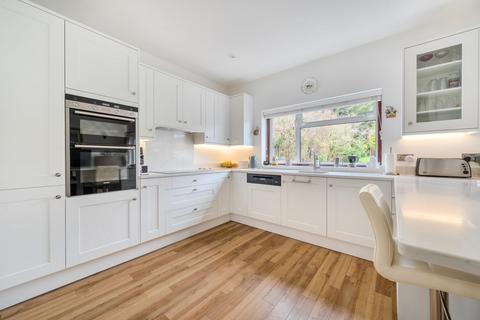 3 bedroom semi-detached house for sale, Chanctonbury Way, Woodside Park