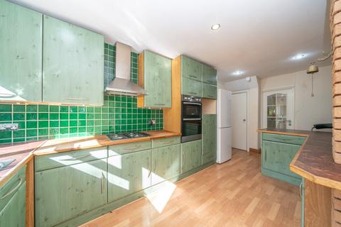 4 bedroom semi-detached house for sale, Woodlands Avenue, Berkhamsted HP4
