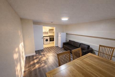 undefined, North Street, Romford, RM1