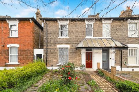 undefined, Osborne Road, London