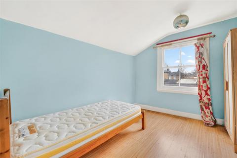 undefined, Osborne Road, London