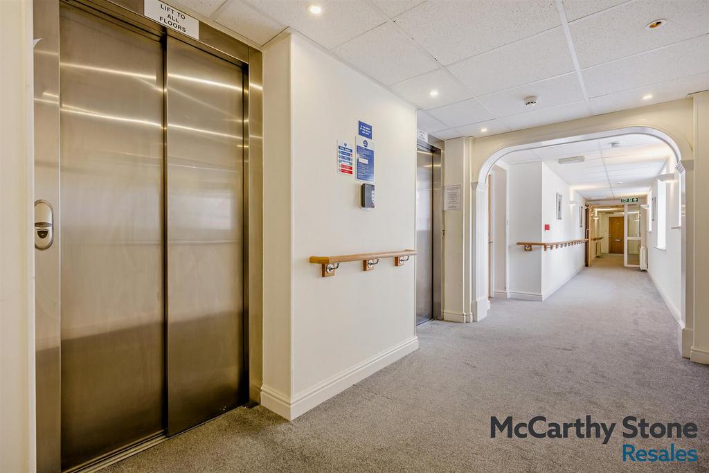 8681627-interior19-800.jpg