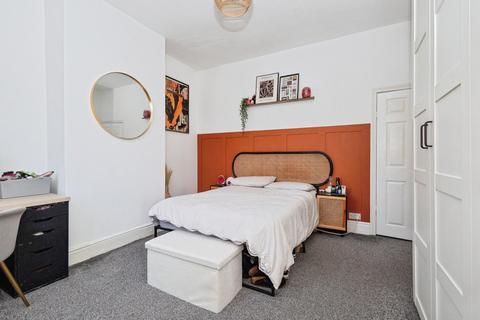 2 bedroom terraced house for sale, King Street, Dukinfield, Greater Manchester, SK16