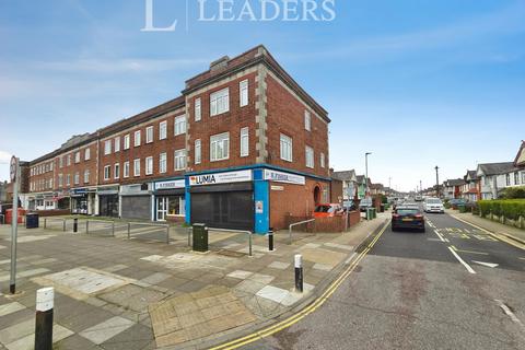 4 bedroom end of terrace house for sale, Portsmouth Road, Cosham, Portsmouth