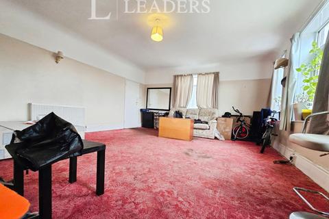4 bedroom end of terrace house for sale, Portsmouth Road, Cosham, Portsmouth