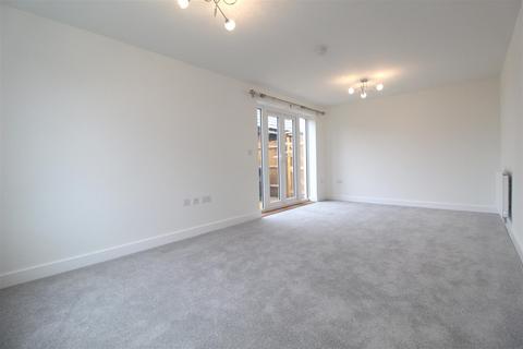 undefined, Buttercup Close, Warwick