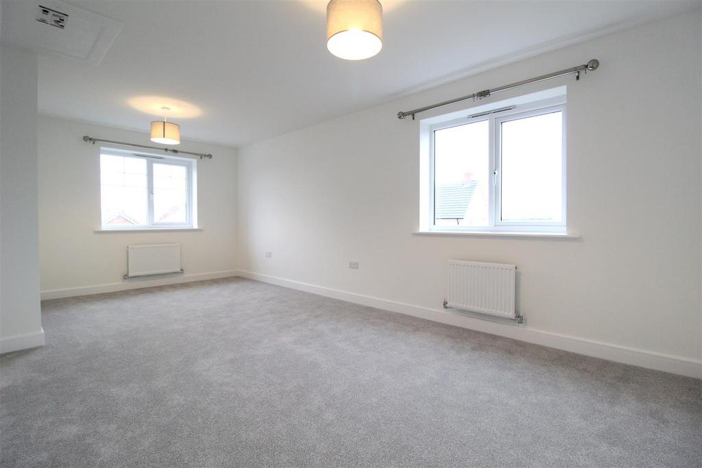 Bedroom 1.2.jpg