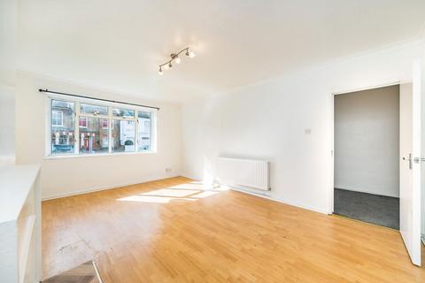 4 bedroom terraced house to rent, Pearscroft Road, London SW6