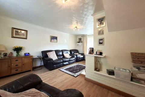 undefined, Dacre Road, Swindon SN3