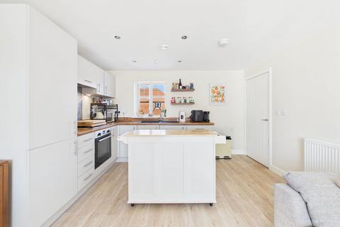 2 bedroom maisonette for sale, Petunia Vale, Worthing, BN13 3YY