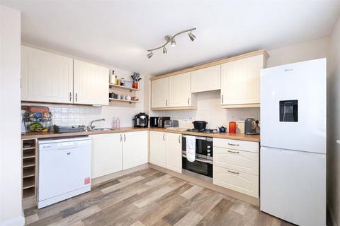 4 bedroom terraced house for sale, Kinross Road, Greylees, Sleaford, Lincolnshire, NG34