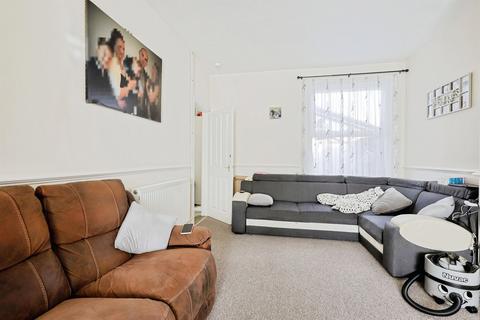 3 bedroom terraced house for sale, Euston Road, Northampton