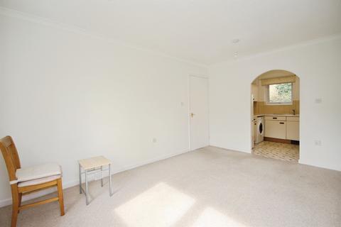 undefined, Garden Court, Warwick