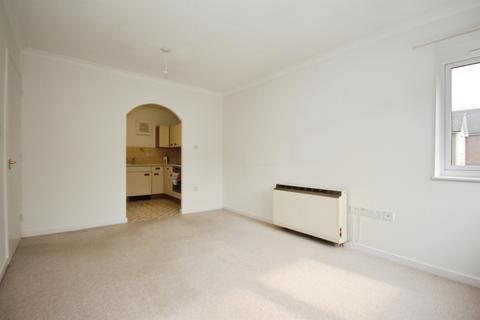 undefined, Garden Court, Warwick