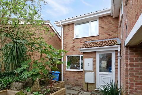 2 bedroom end of terrace house for sale - Poole BH17