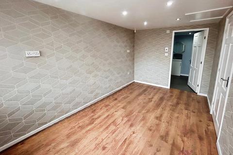 4 bedroom semi-detached house for sale, The Sheddings, Bolton, BL3