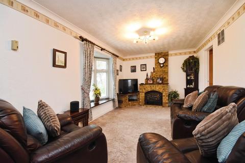 3 bedroom terraced house for sale, Galleywood Road, Great Baddow, CHELMSFORD