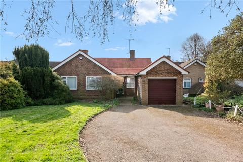 3 bedroom bungalow for sale, Howletts Lane, Ruislip HA4