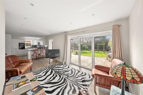 3 bedroom bungalow for sale, Howletts Lane, Ruislip HA4