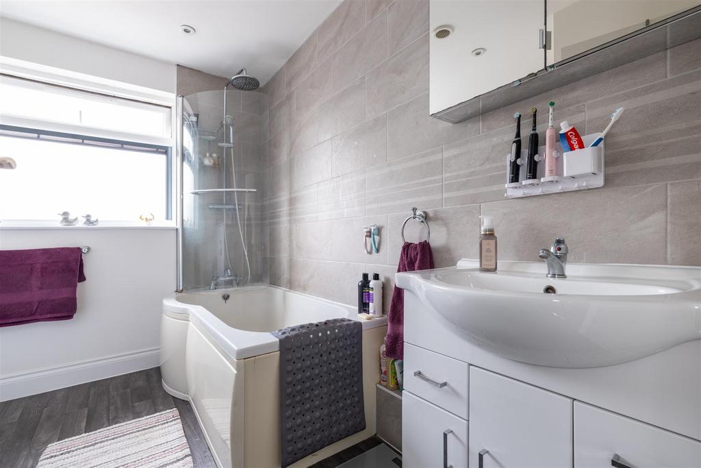 Family bathroom