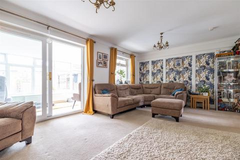 3 bedroom detached house for sale, Bowling Green Road, Cranfield, Bedford