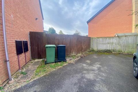 2 bedroom end of terrace house for sale, Lornas Field, Hampton Hargate, Peterborough