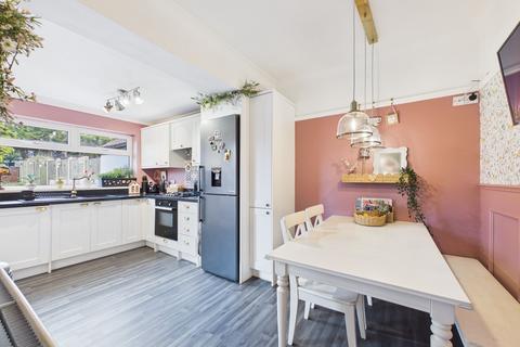 3 bedroom semi-detached house for sale, Columbia Avenue, Sutton-in-Ashfield, Nottinghamshire
