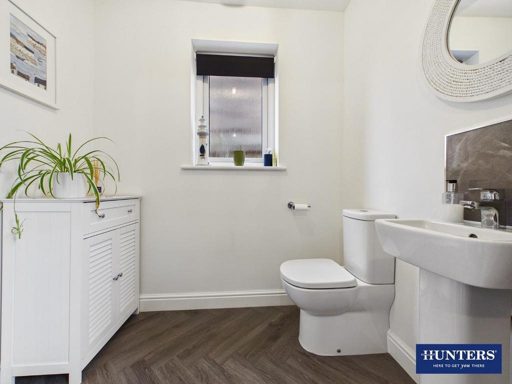 Cloakroom WC