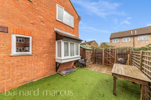 undefined, Firs Close, MITCHAM