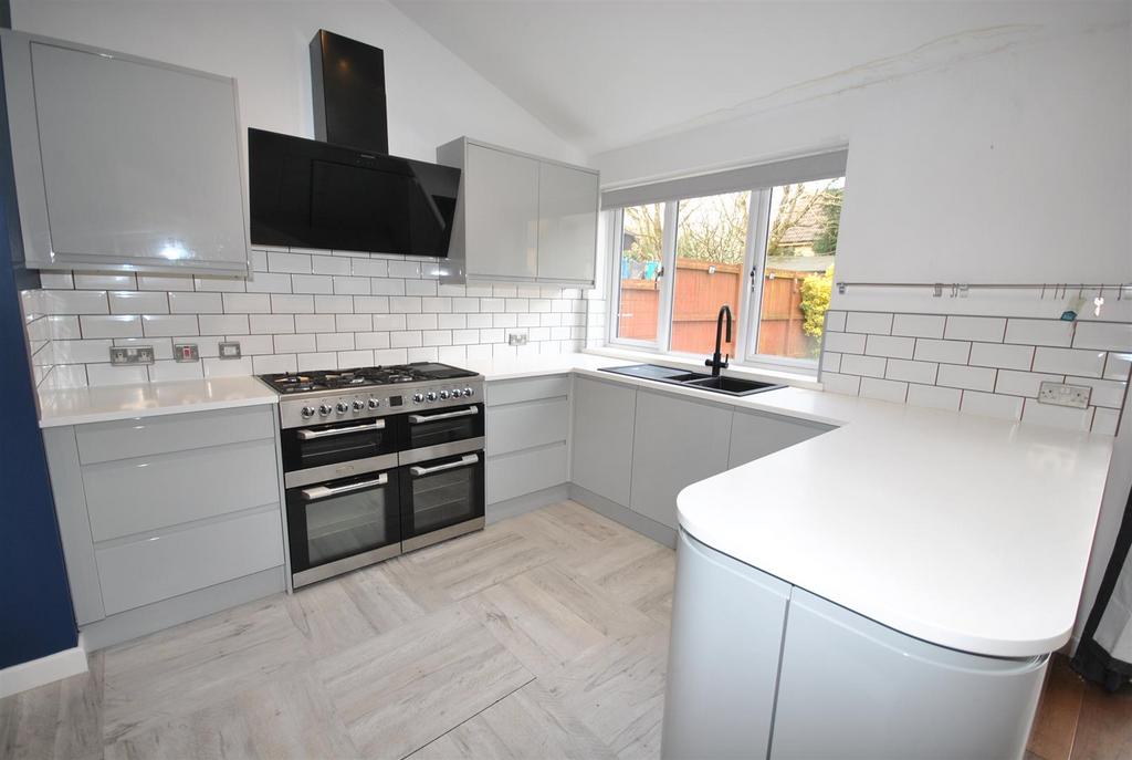 0318kitchen3.JPG