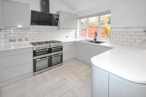 undefined, Oak Close, Northampton NN7