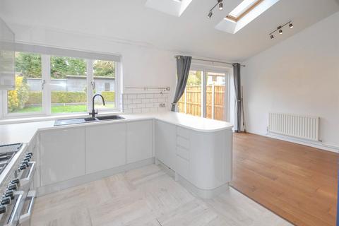 undefined, Oak Close, Northampton NN7