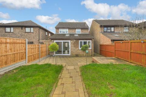4 bedroom detached house for sale, Oak Close, Northampton NN7