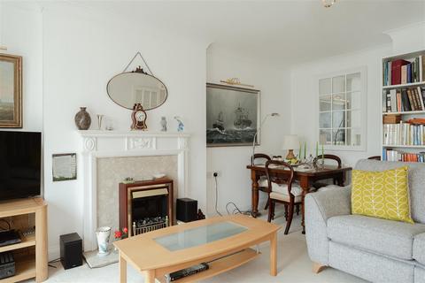 2 bedroom retirement property for sale, Wray Park Road., Reigate