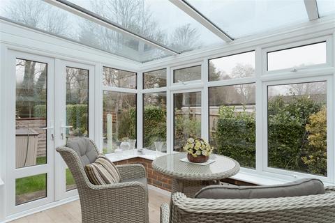 2 bedroom retirement property for sale, Wray Park Road., Reigate