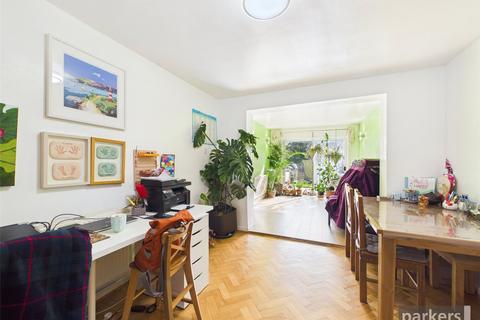 undefined, Lakeside, Reading RG6
