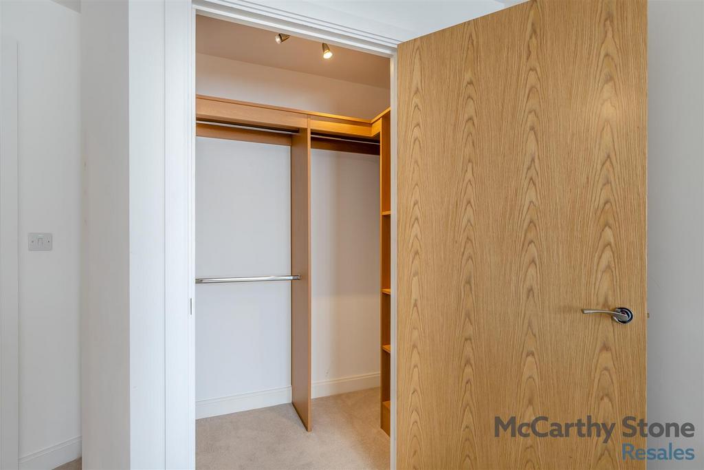 8668378-interior08.jpg