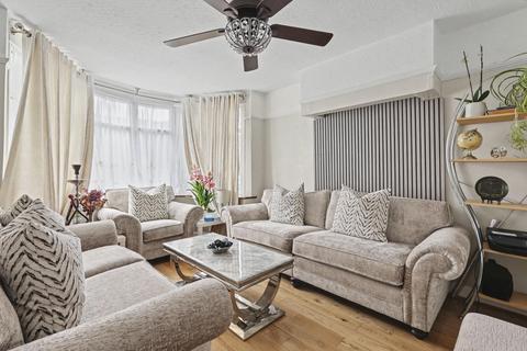 3 bedroom terraced house for sale, Tynemouth Drive, Enfield