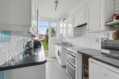3 bedroom terraced house for sale, Tynemouth Drive, Enfield